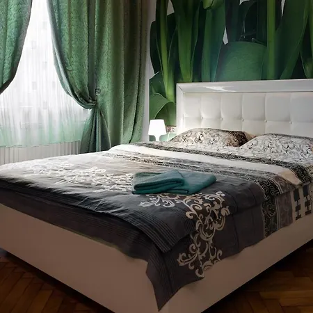 On Dudayeva 17 Leopoli