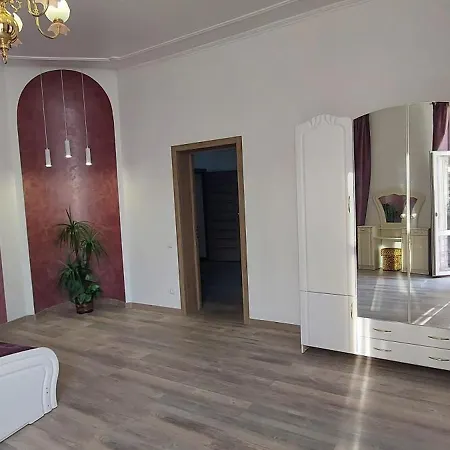 On Dudayeva 17 Apartment