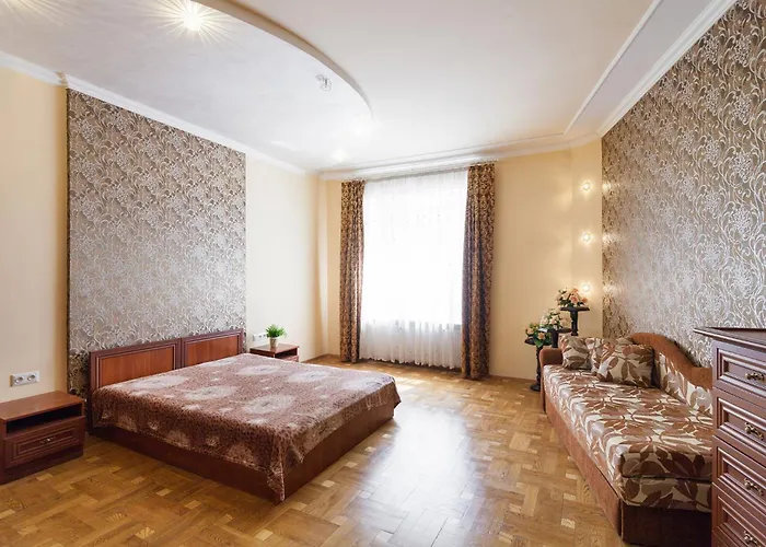 On Dudayeva 17 * Leópolis